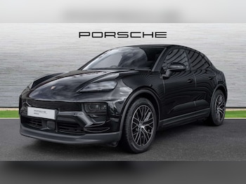 Used Porsche Macan 2025 for sale - 76191851: Photo 2