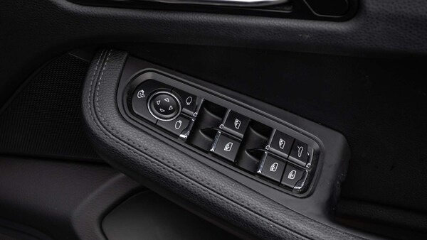 Used Porsche Macan 2022 for sale - 76205137: Photo 23
