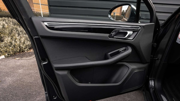 Used Porsche Macan 2022 for sale - 76205137: Photo 25