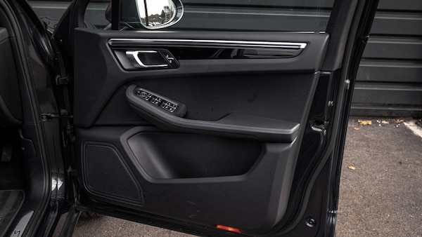 Used Porsche Macan 2022 for sale - 76205137: Photo 26