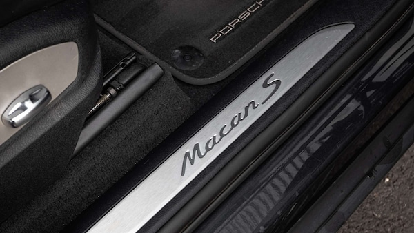Used Porsche Macan 2022 for sale - 76205137: Photo 30