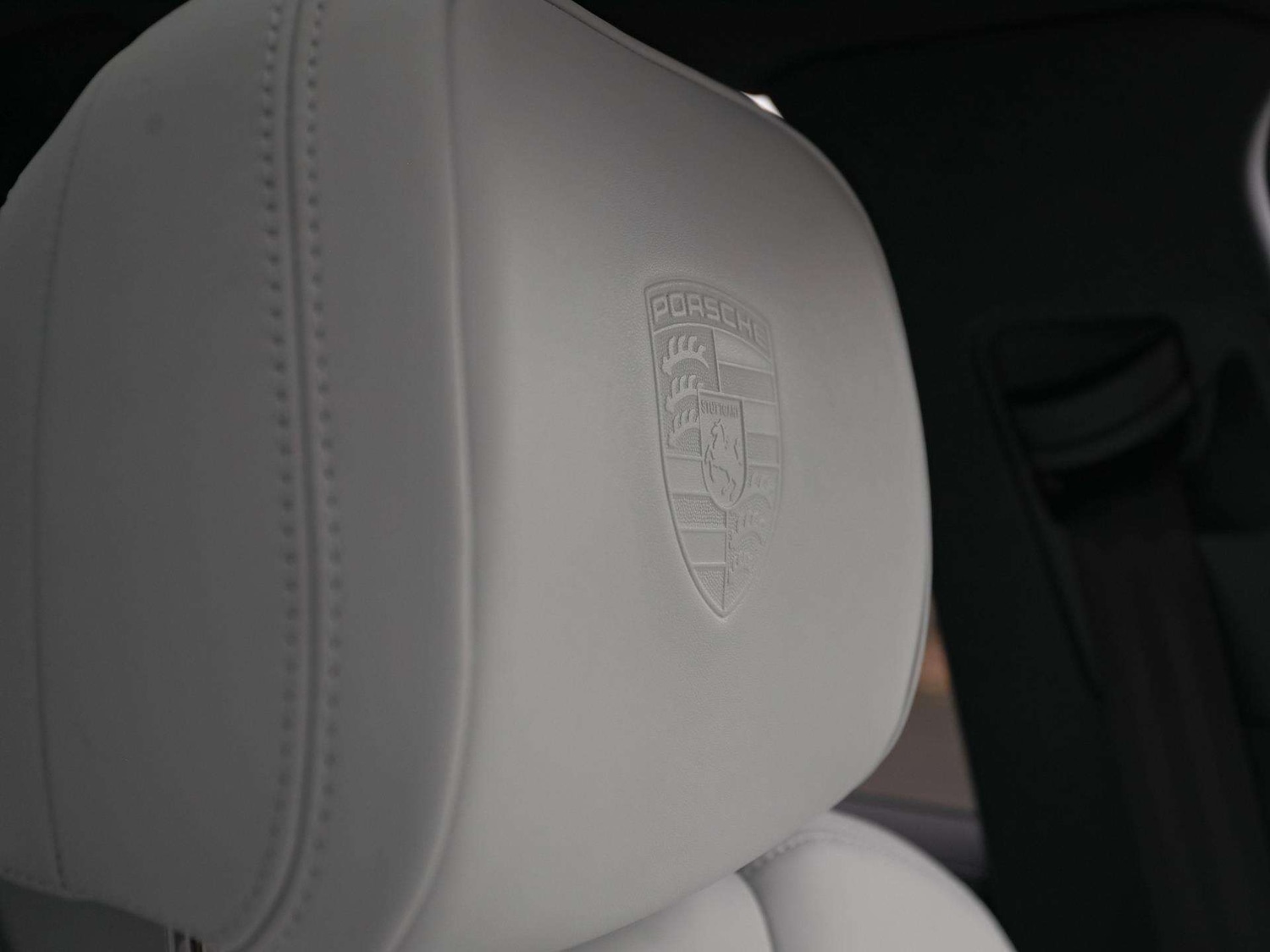 Used Porsche Macan 2025 for sale - 76501828: Photo 16