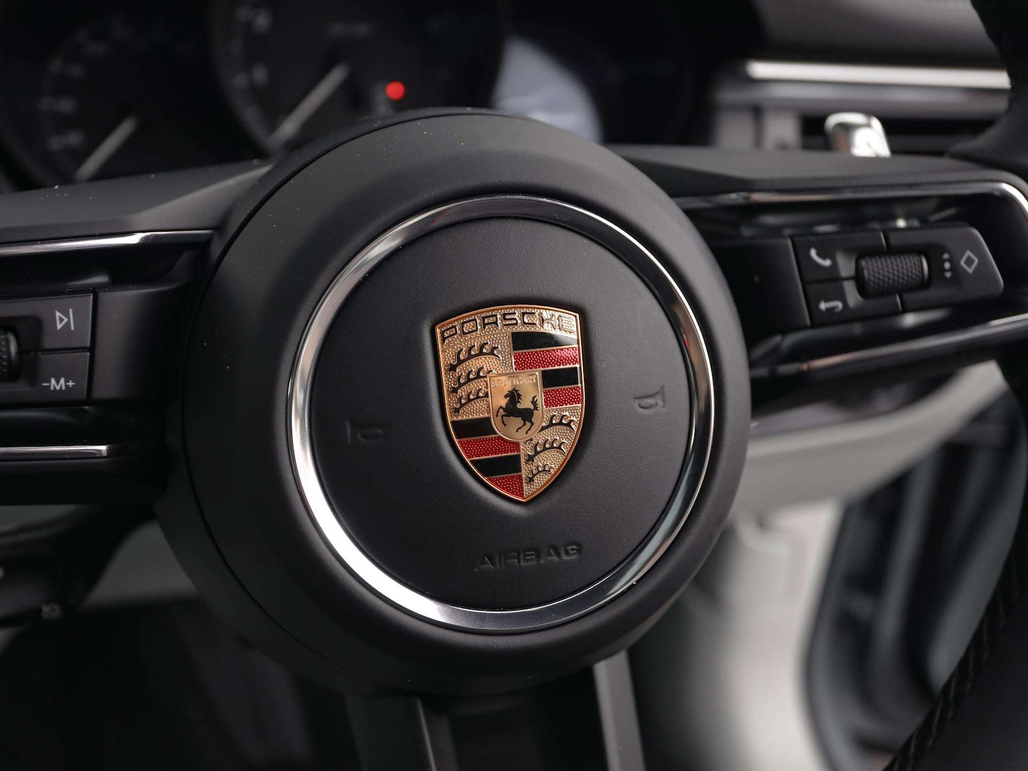 Used Porsche Macan 2025 for sale - 76501828: Photo 17