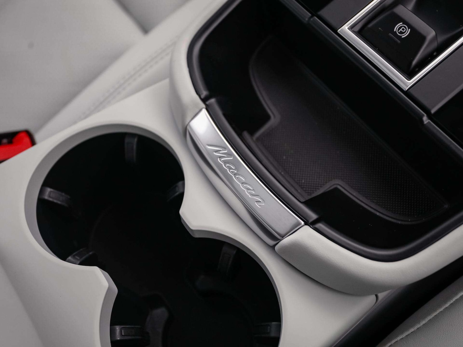 Used Porsche Macan 2025 for sale - 76501828: Photo 25