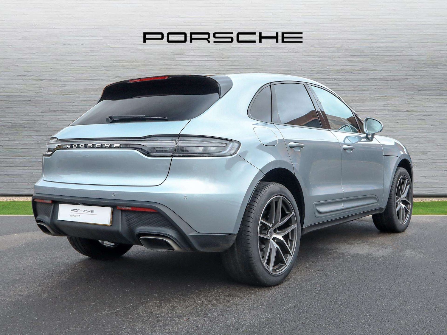 Used Porsche Macan 2025 for sale - 76501828: Photo 3