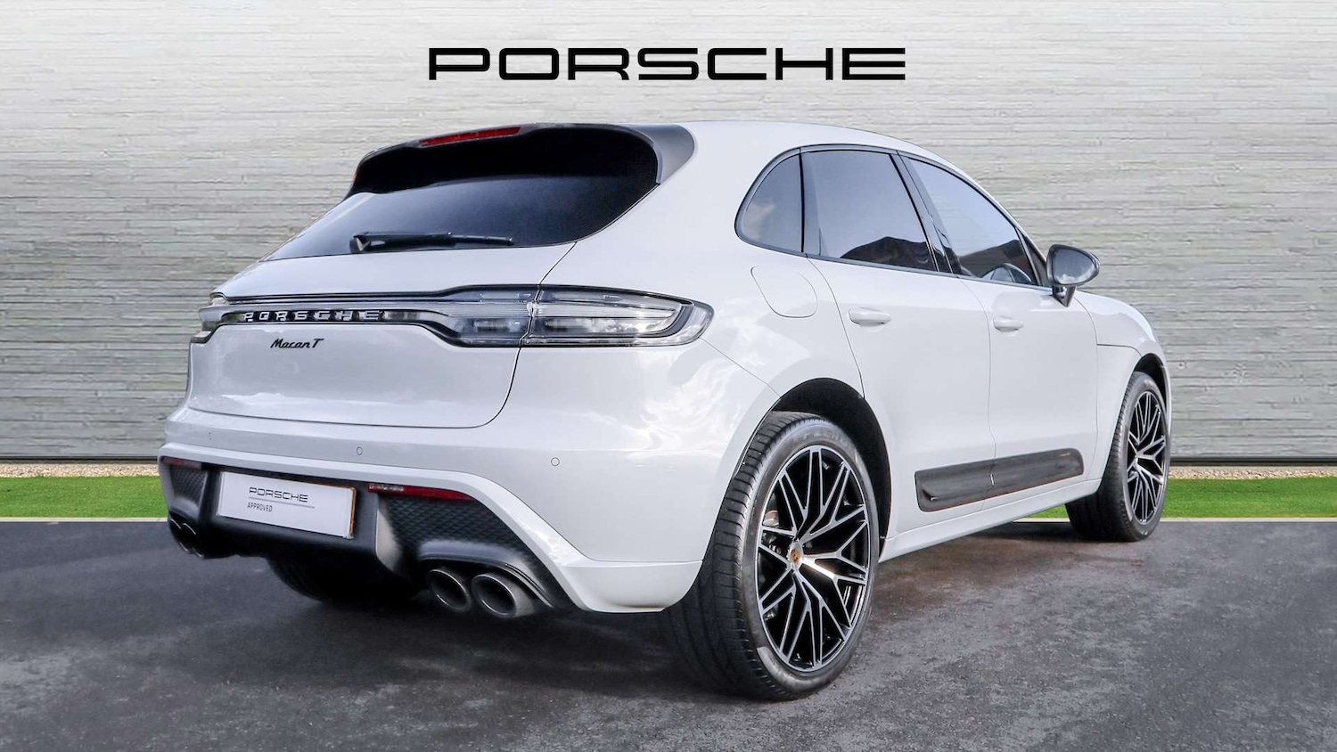 Used Porsche Macan 2025 for sale - 76435741: Photo 2