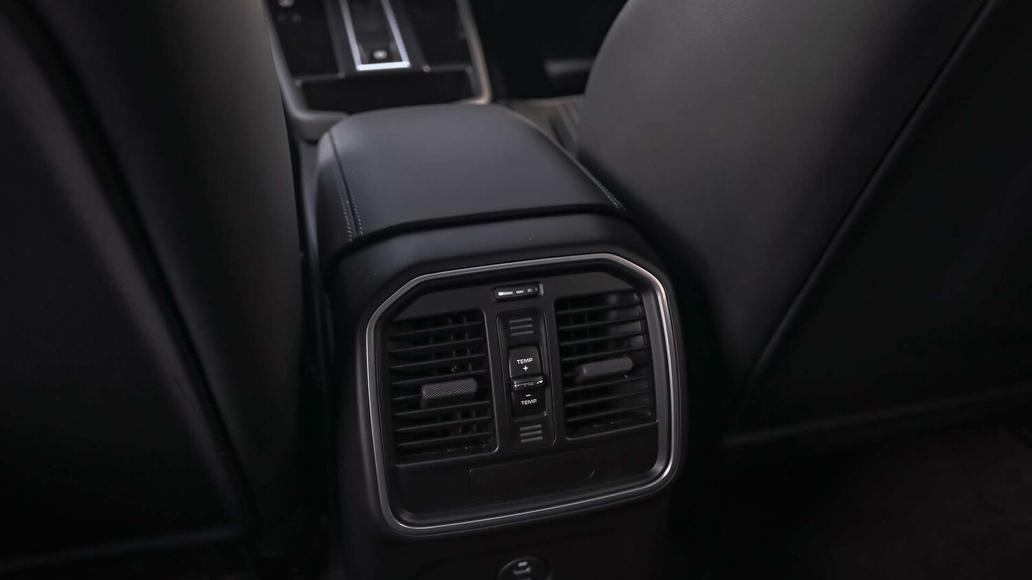 Used Porsche Macan 2025 for sale - 76435741: Photo 32