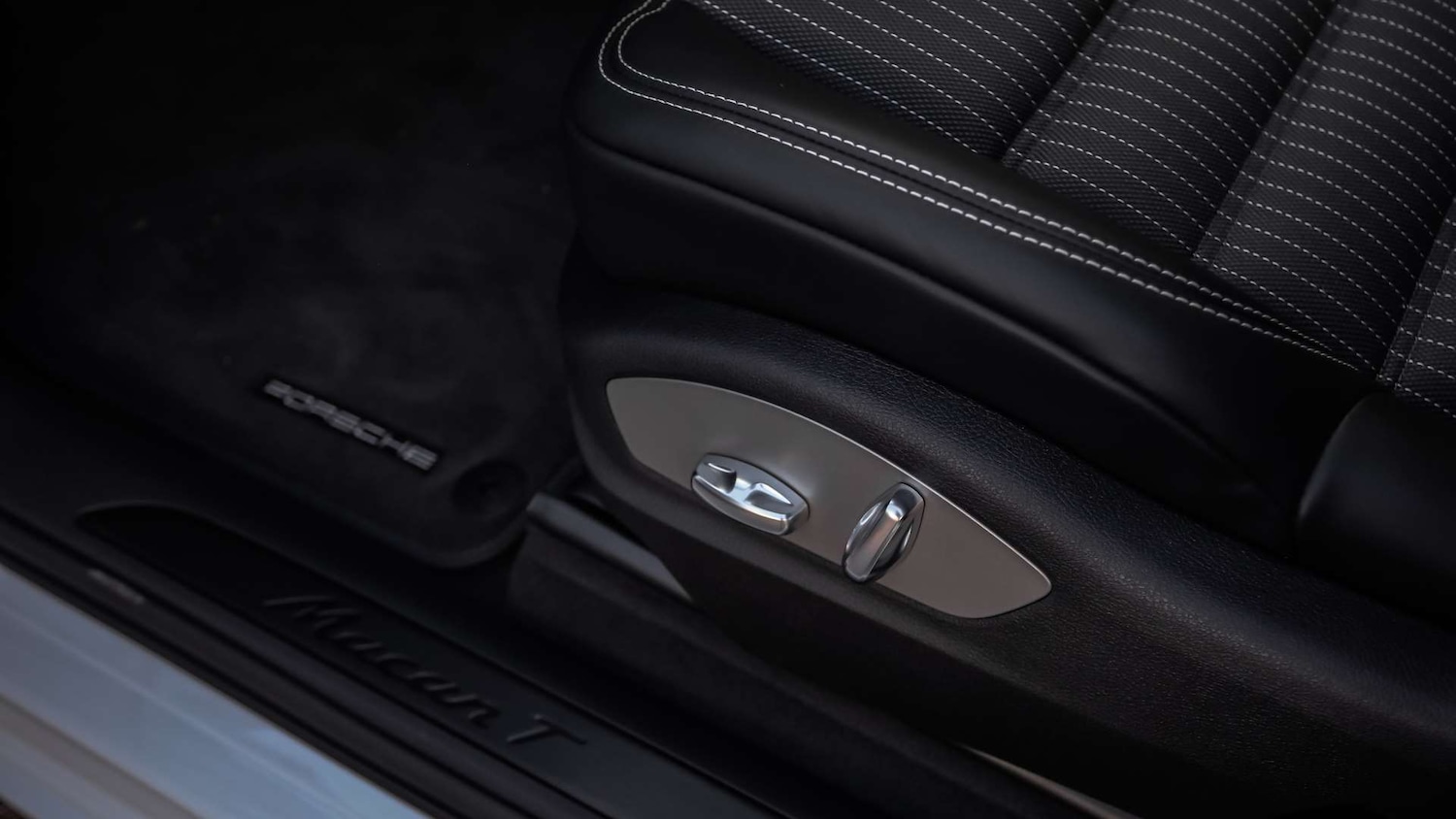 Used Porsche Macan 2025 for sale - 76435741: Photo 33