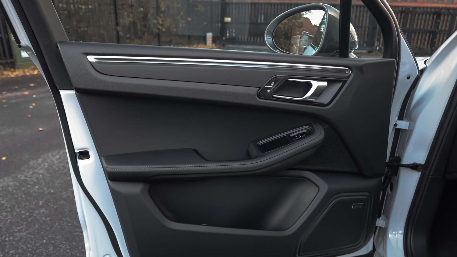 Used Porsche Macan 2025 for sale - 76435741: Photo 35