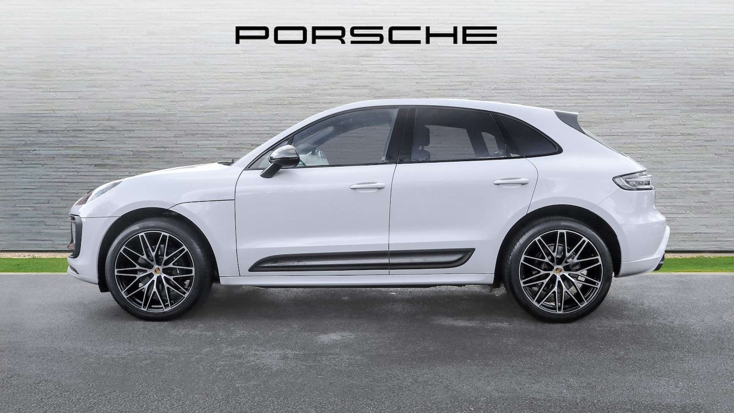 Used Porsche Macan 2025 for sale - 76435741: Photo 7
