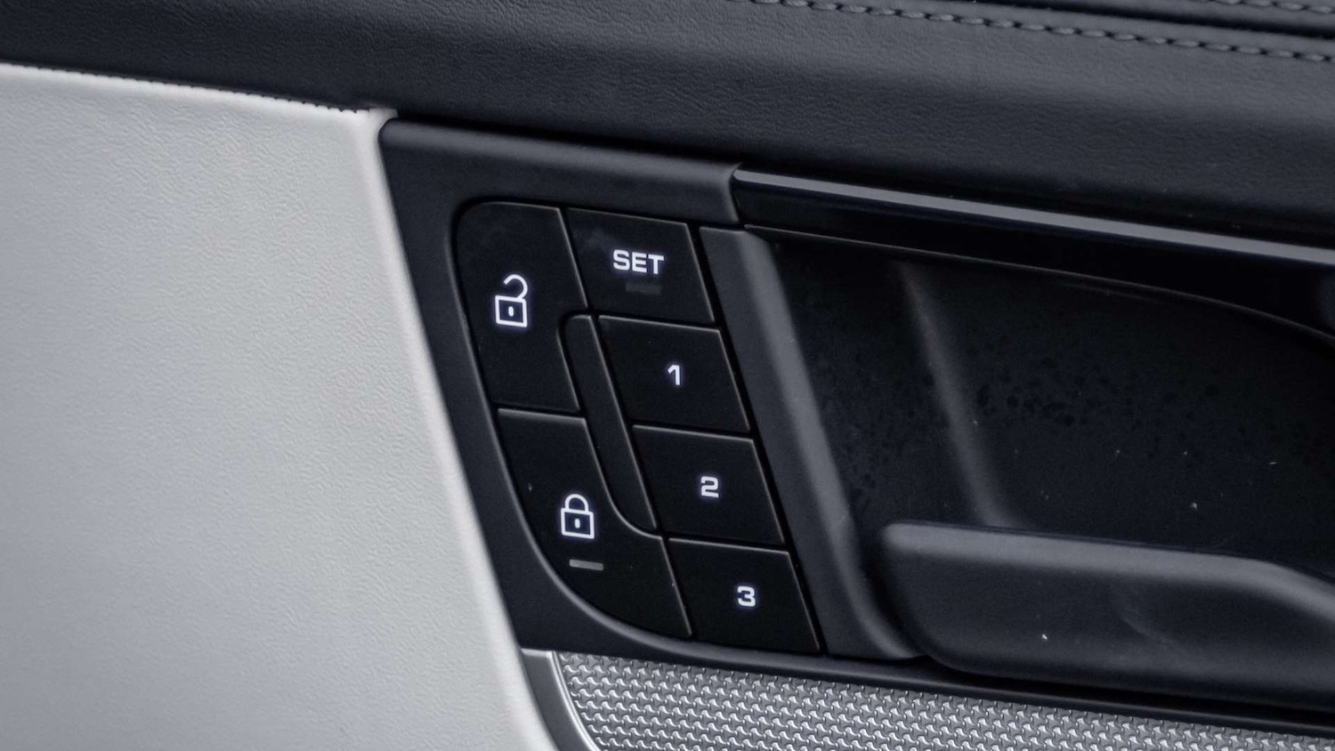 Used Porsche Cayenne 2024 for sale - 77706811: Photo 30