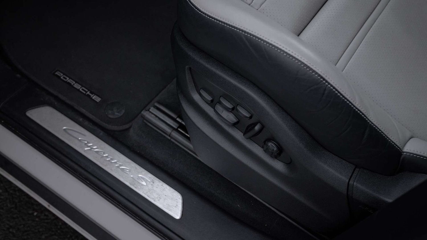 Used Porsche Cayenne 2024 for sale - 77706811: Photo 35