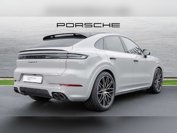 Used Porsche Cayenne 2024 for sale - 77706811: Photo