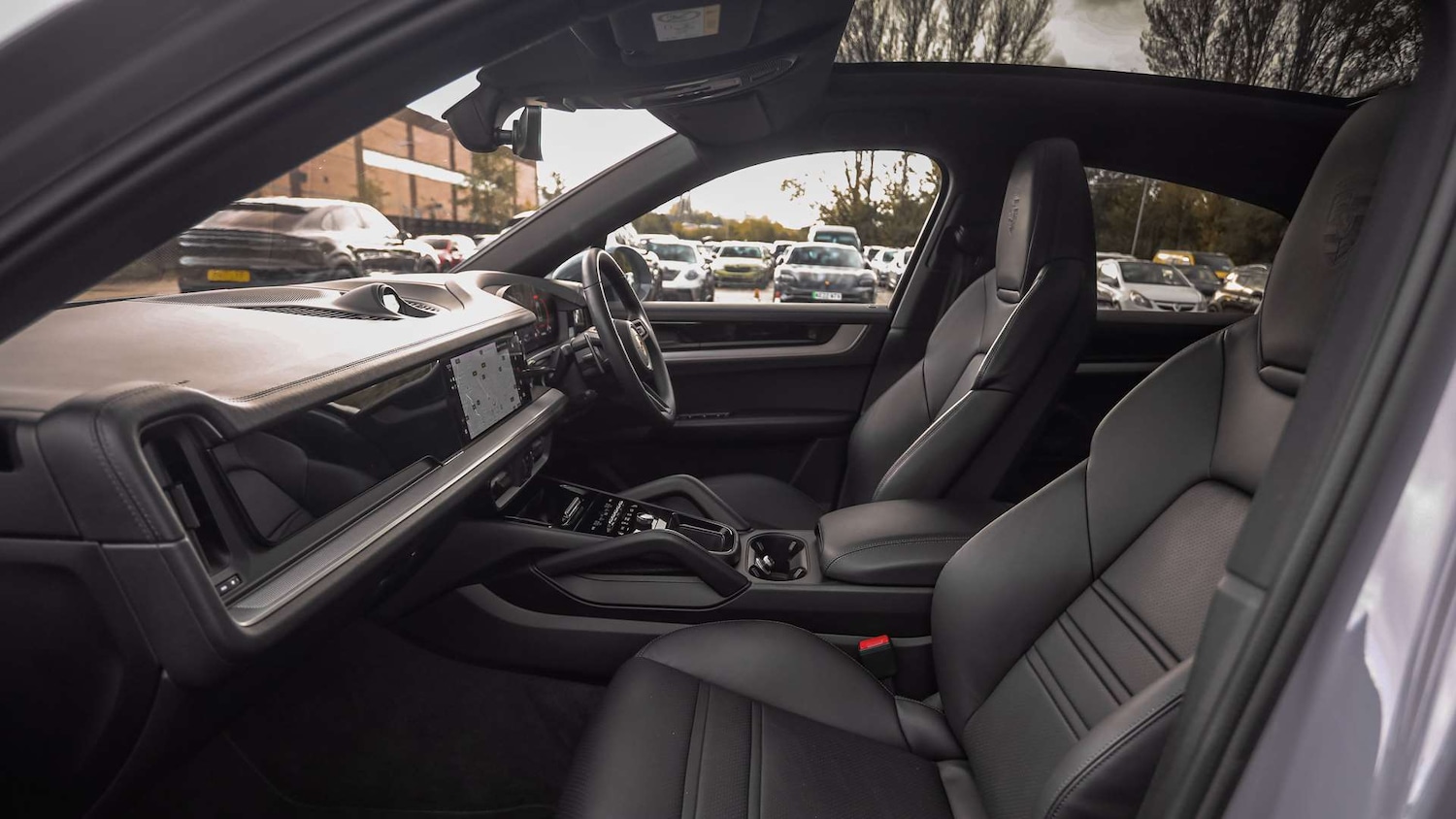 Used Porsche Cayenne 2025 for sale - 76401399: Photo 13