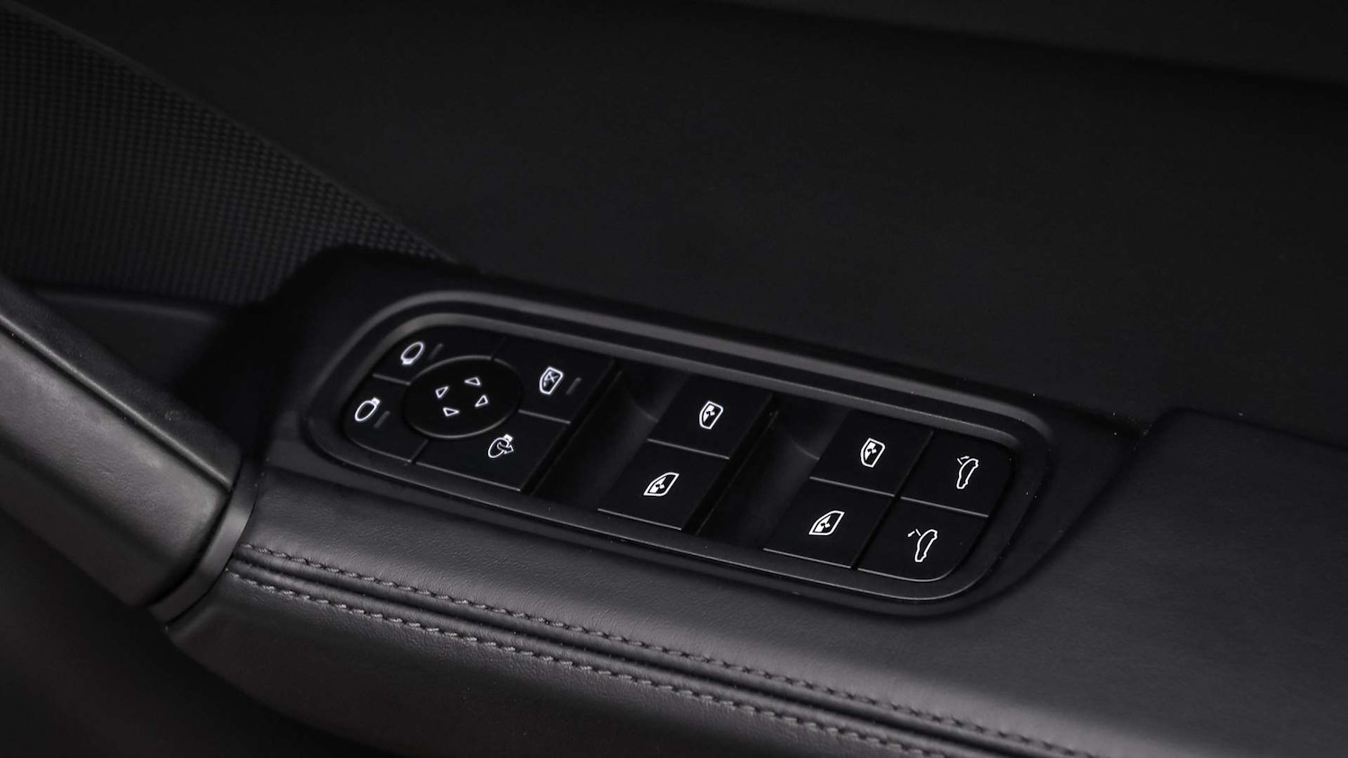 Used Porsche Cayenne 2025 for sale - 76401399: Photo 28