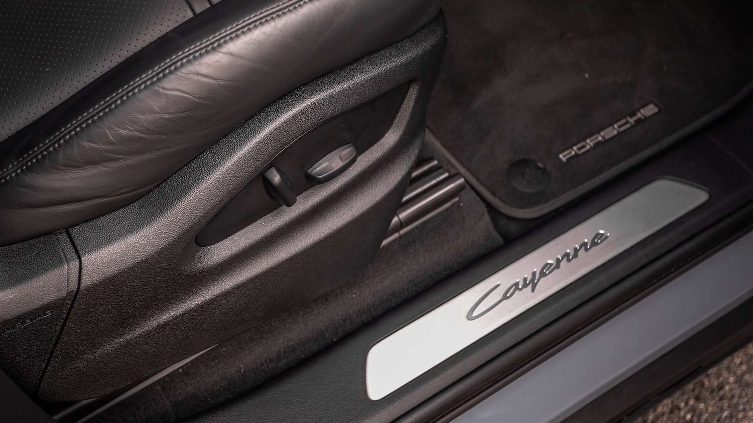 Used Porsche Cayenne 2025 for sale - 76401399: Photo 32