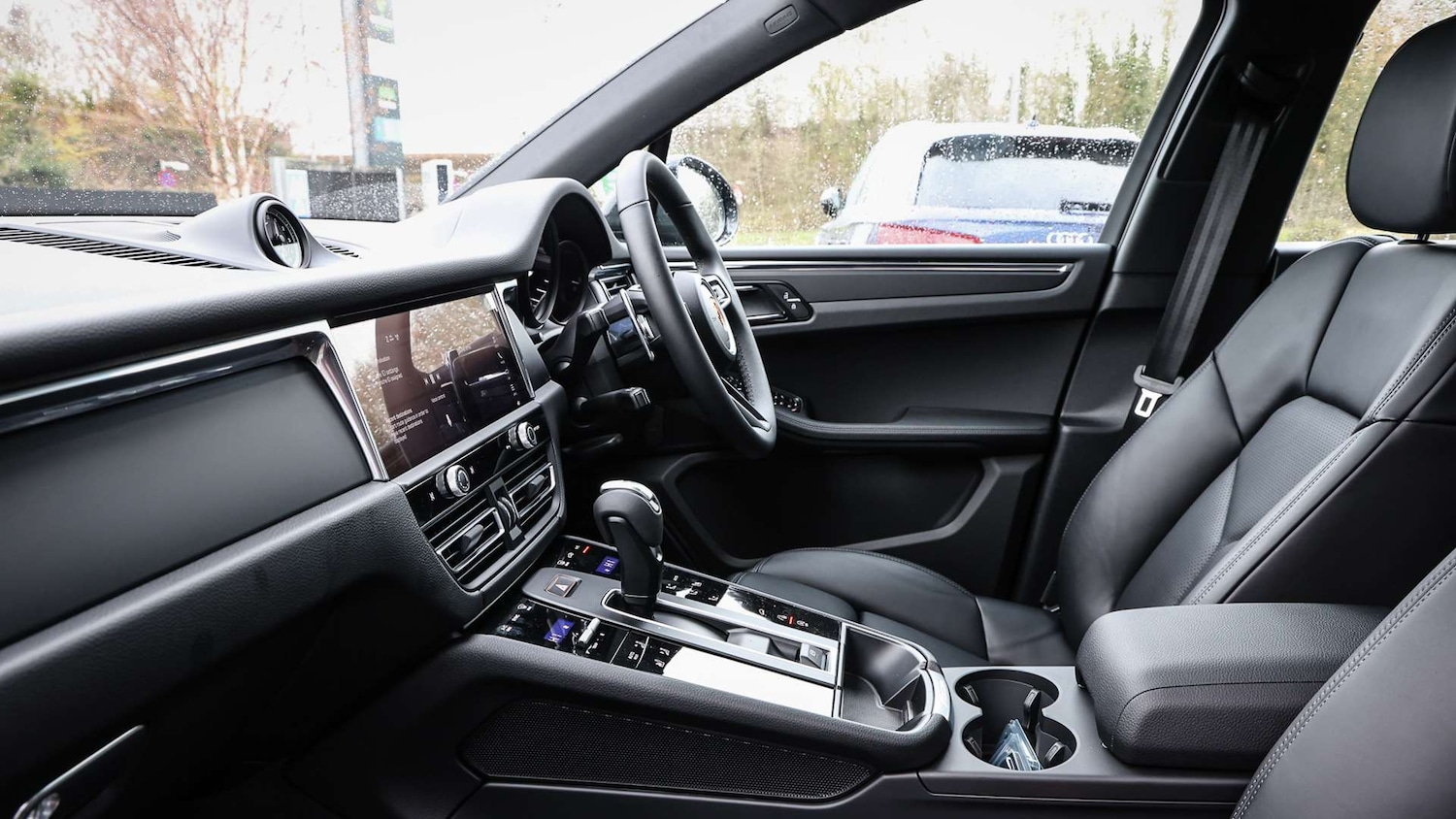 Used Porsche Macan 2025 for sale - 77219685: Photo 11