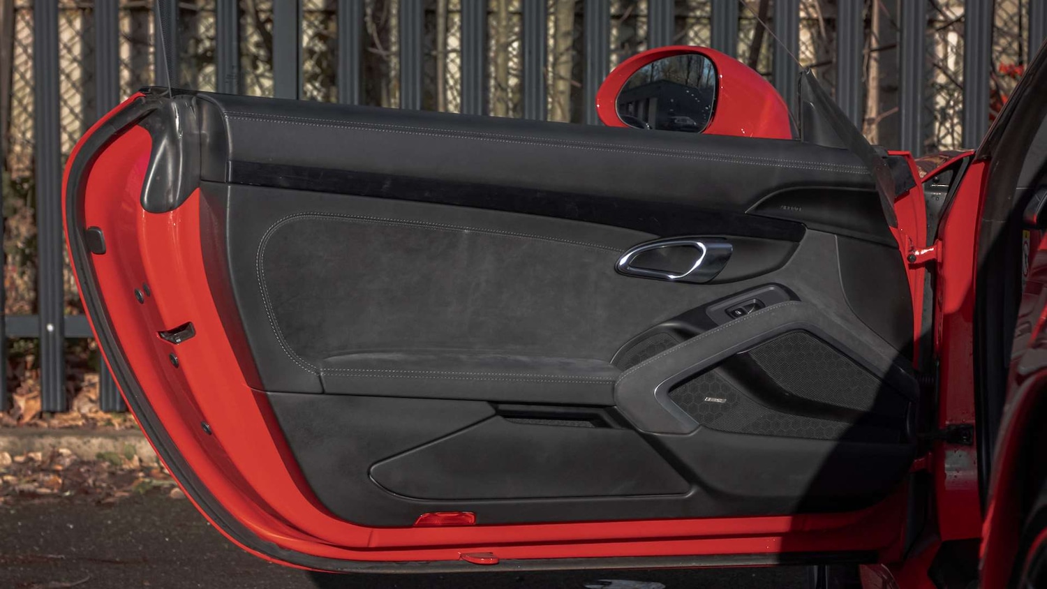 Used Porsche 911 for sale - 76746043: Photo 27