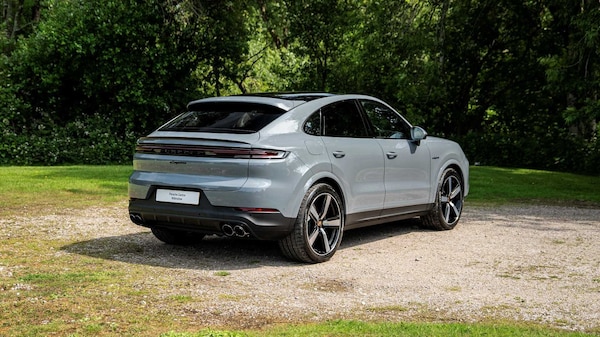 Used Porsche Cayenne 2025 for sale - 75218108: Photo 3