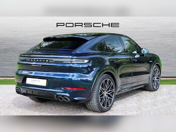 Used Porsche Cayenne 2024 for sale - 78604389: Photo