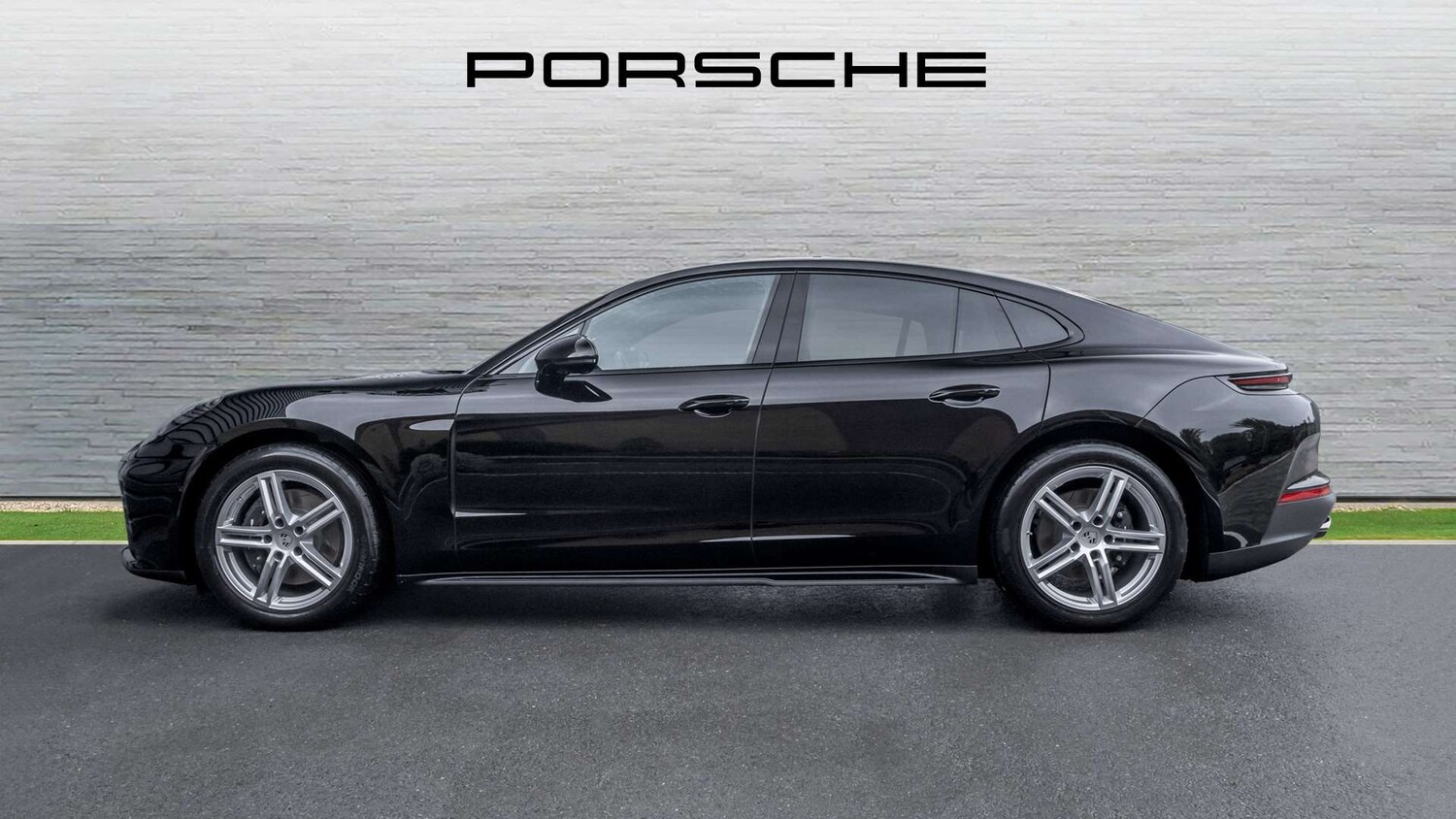 Used Porsche Panamera 2025 for sale - 77414497: Photo 8