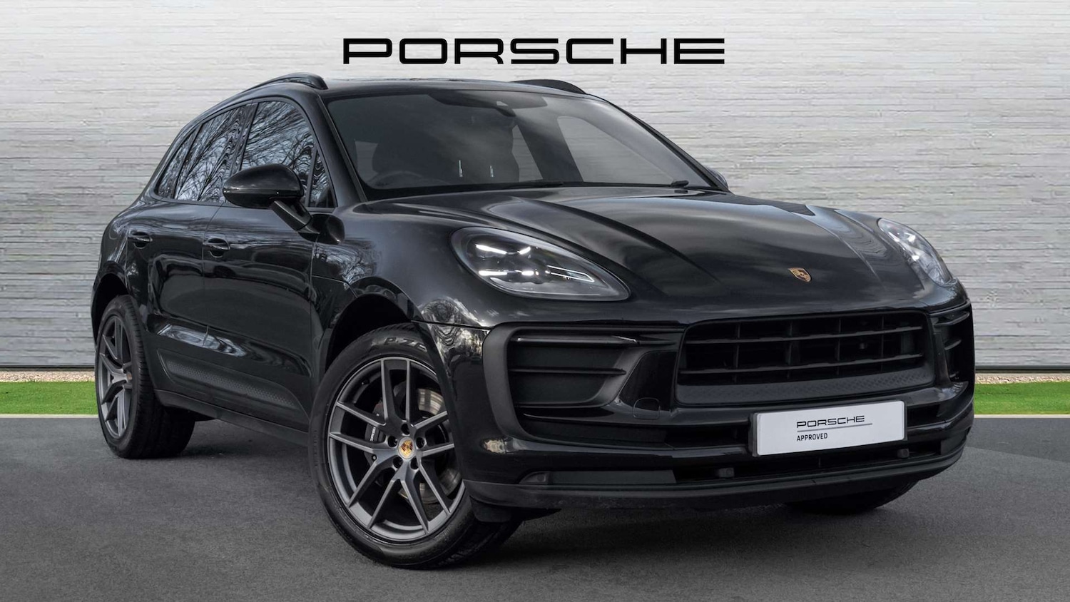 Used Porsche Macan 2021 for sale - 76648957: Photo 1
