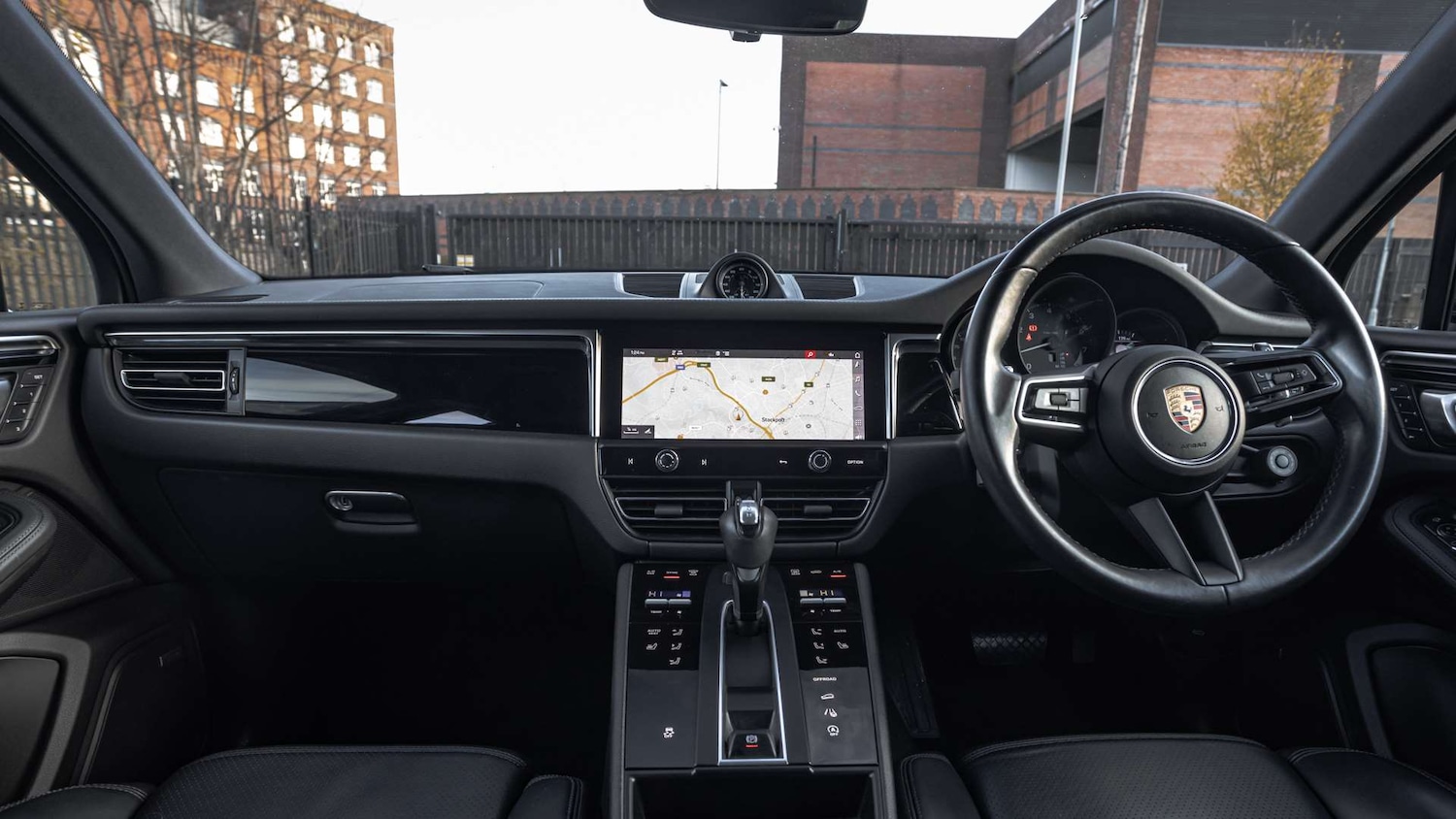 Used Porsche Macan 2021 for sale - 76648957: Photo 11