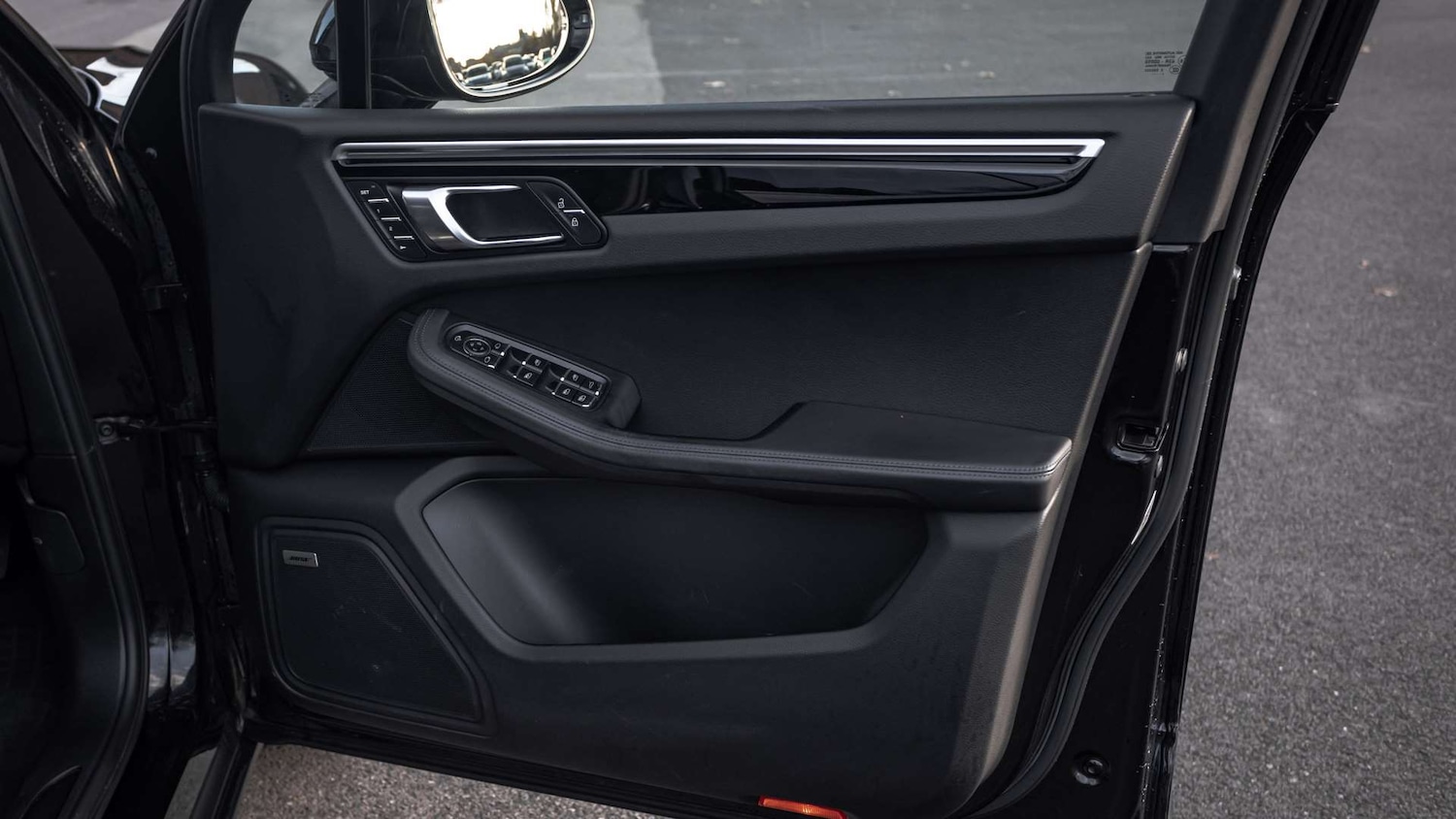 Used Porsche Macan 2021 for sale - 76648957: Photo 35