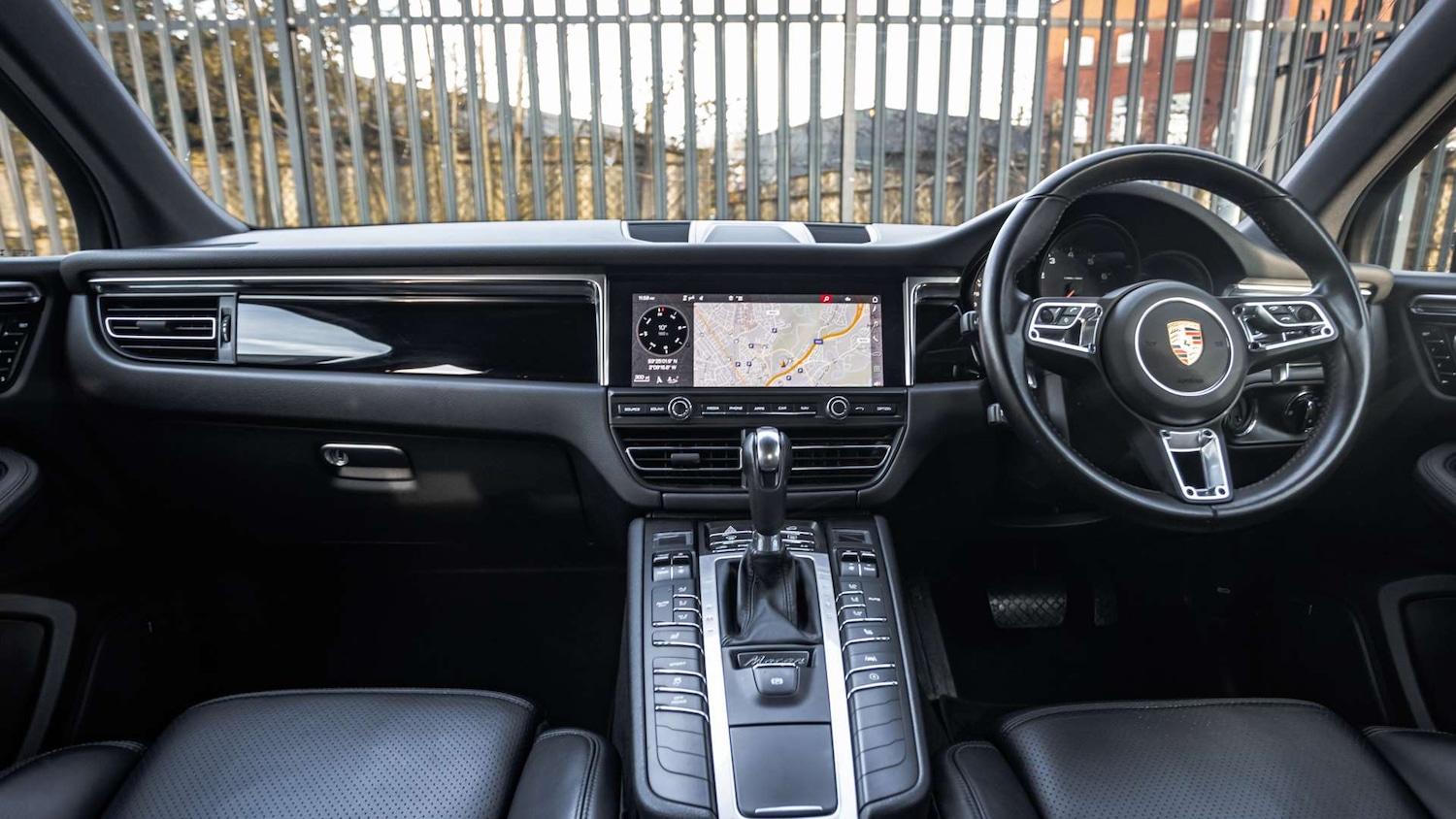 Used Porsche Macan 2020 for sale - 77044069: Photo 11