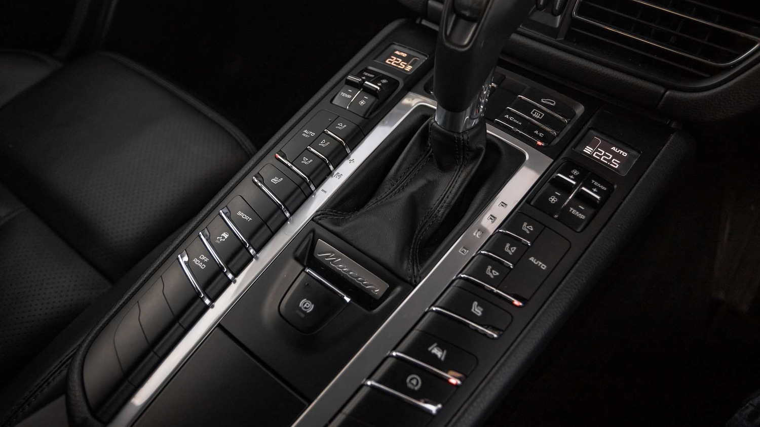 Used Porsche Macan 2020 for sale - 77044069: Photo 23