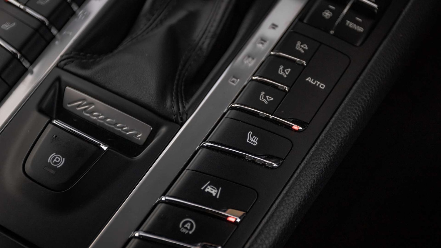 Used Porsche Macan 2020 for sale - 77044069: Photo 25