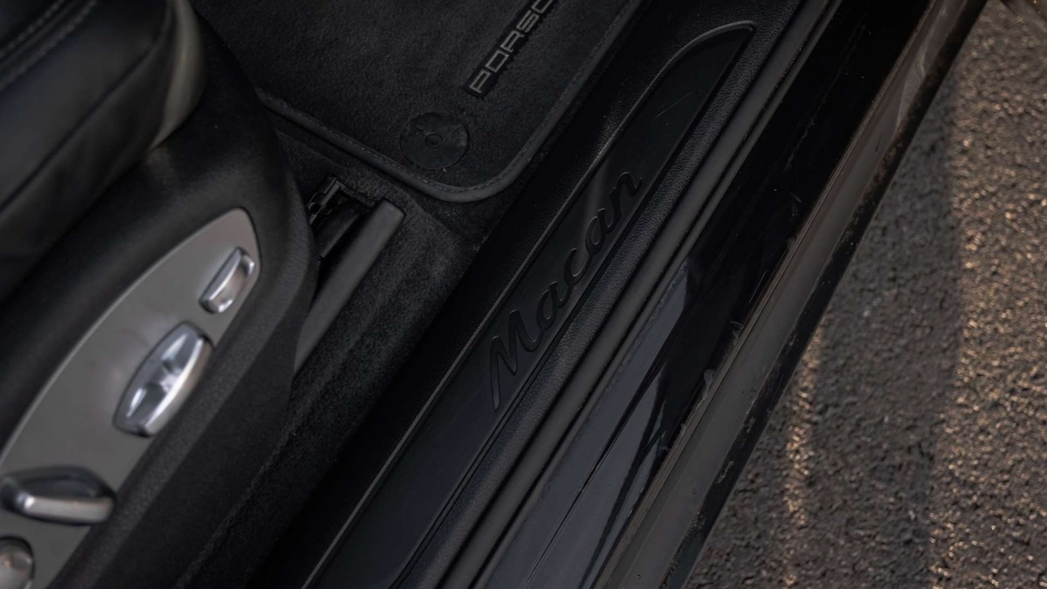 Used Porsche Macan 2020 for sale - 77044069: Photo 31