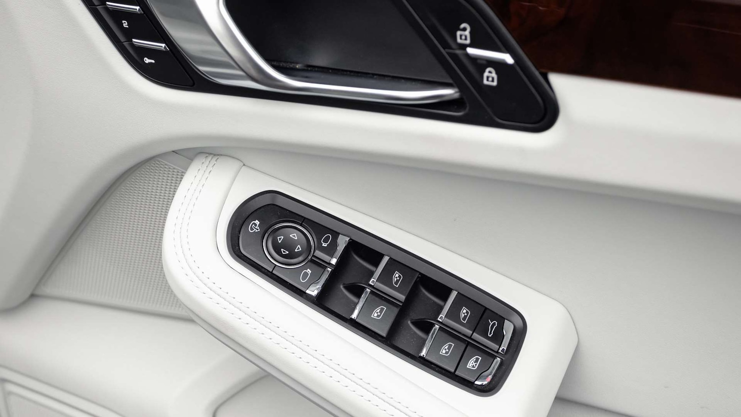 Used Porsche Macan 2024 for sale - 76475774: Photo 30