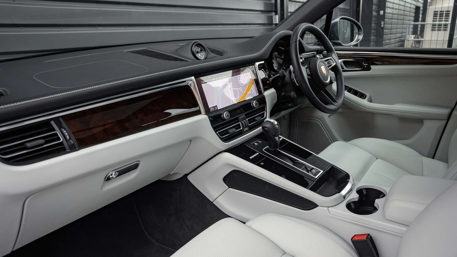 Used Porsche Macan 2024 for sale - 76475774: Photo 5