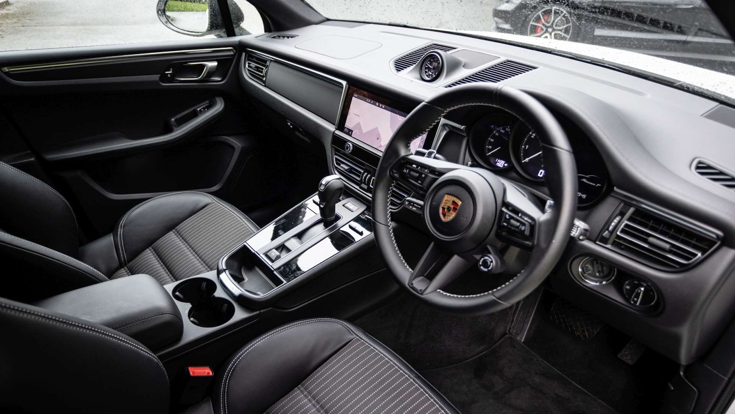 Used Porsche Macan 2023 for sale - 76515604: Photo 12