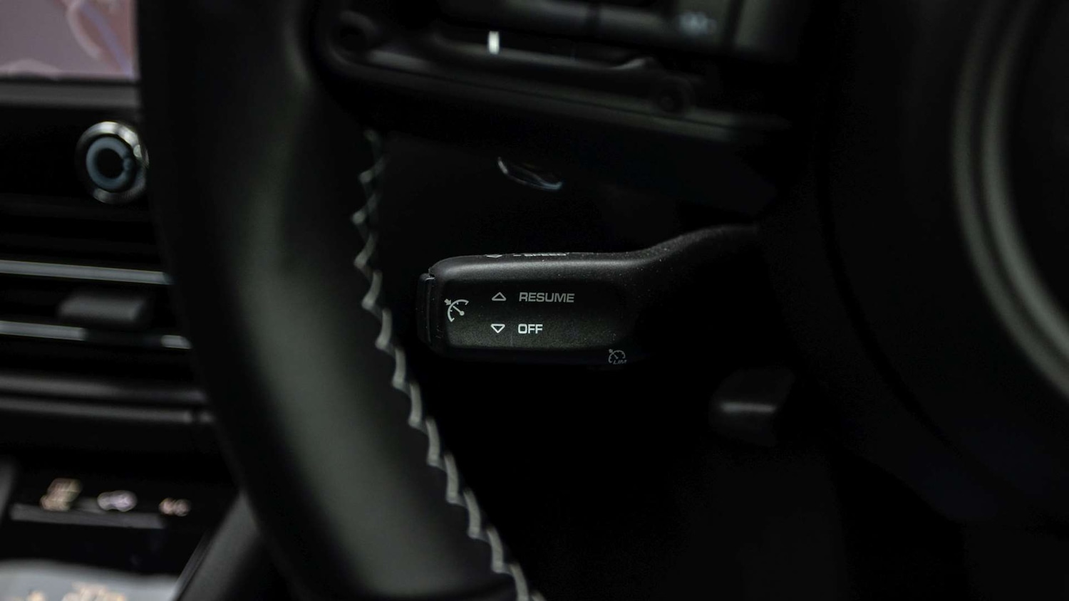 Used Porsche Macan 2023 for sale - 76515604: Photo 24