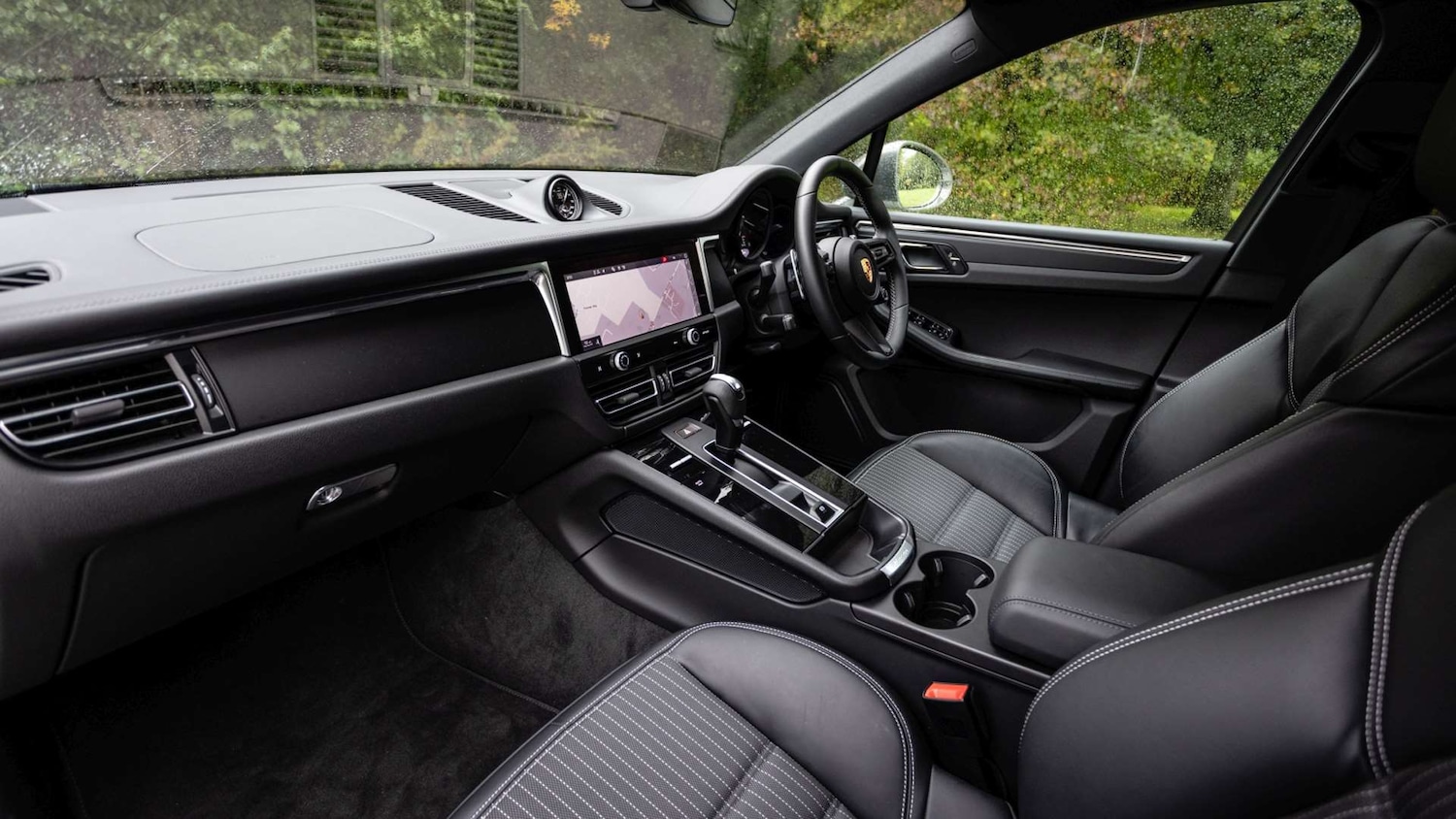 Used Porsche Macan 2023 for sale - 76515604: Photo 5