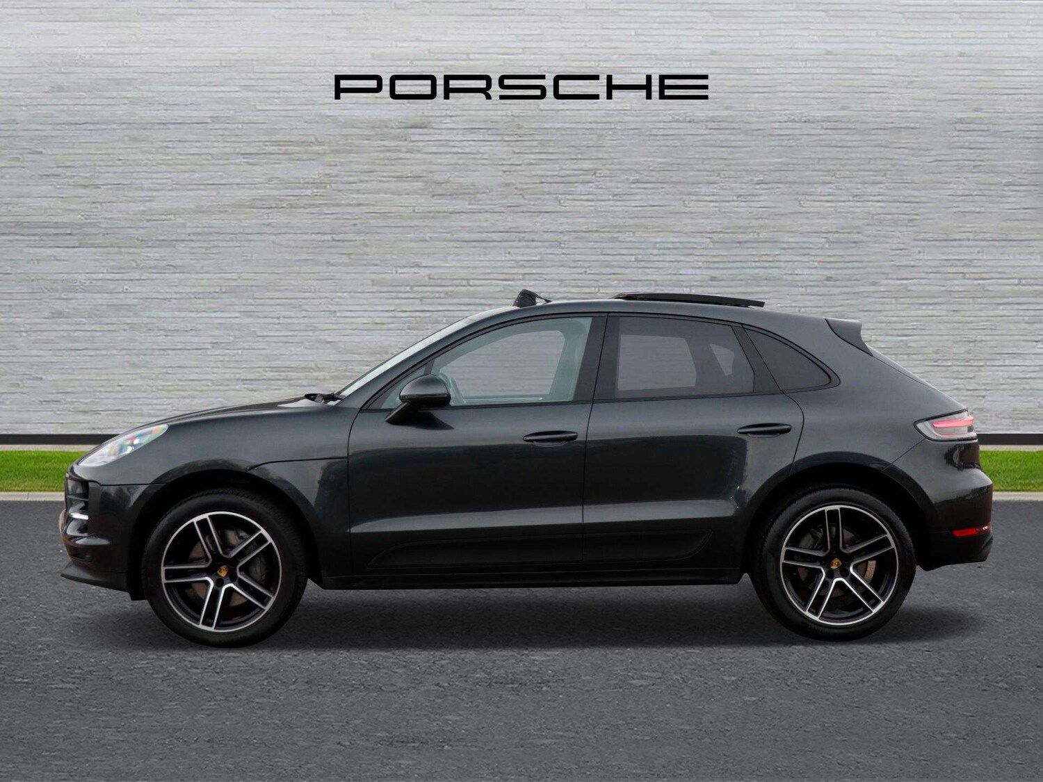 Used Porsche Macan 2021 for sale - 77756718: Photo 6