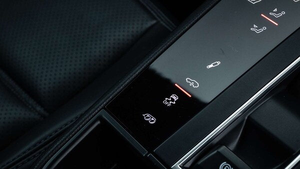 Used Porsche Macan 2024 for sale - 76298288: Photo 29