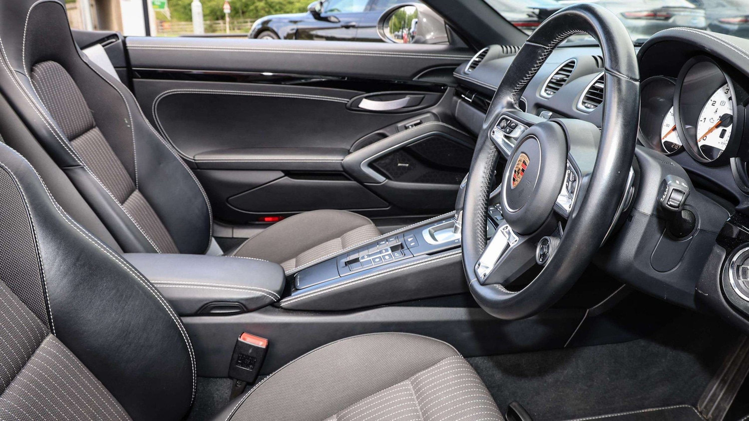 Used Porsche Boxster 2019 for sale - 77553187: Photo 16