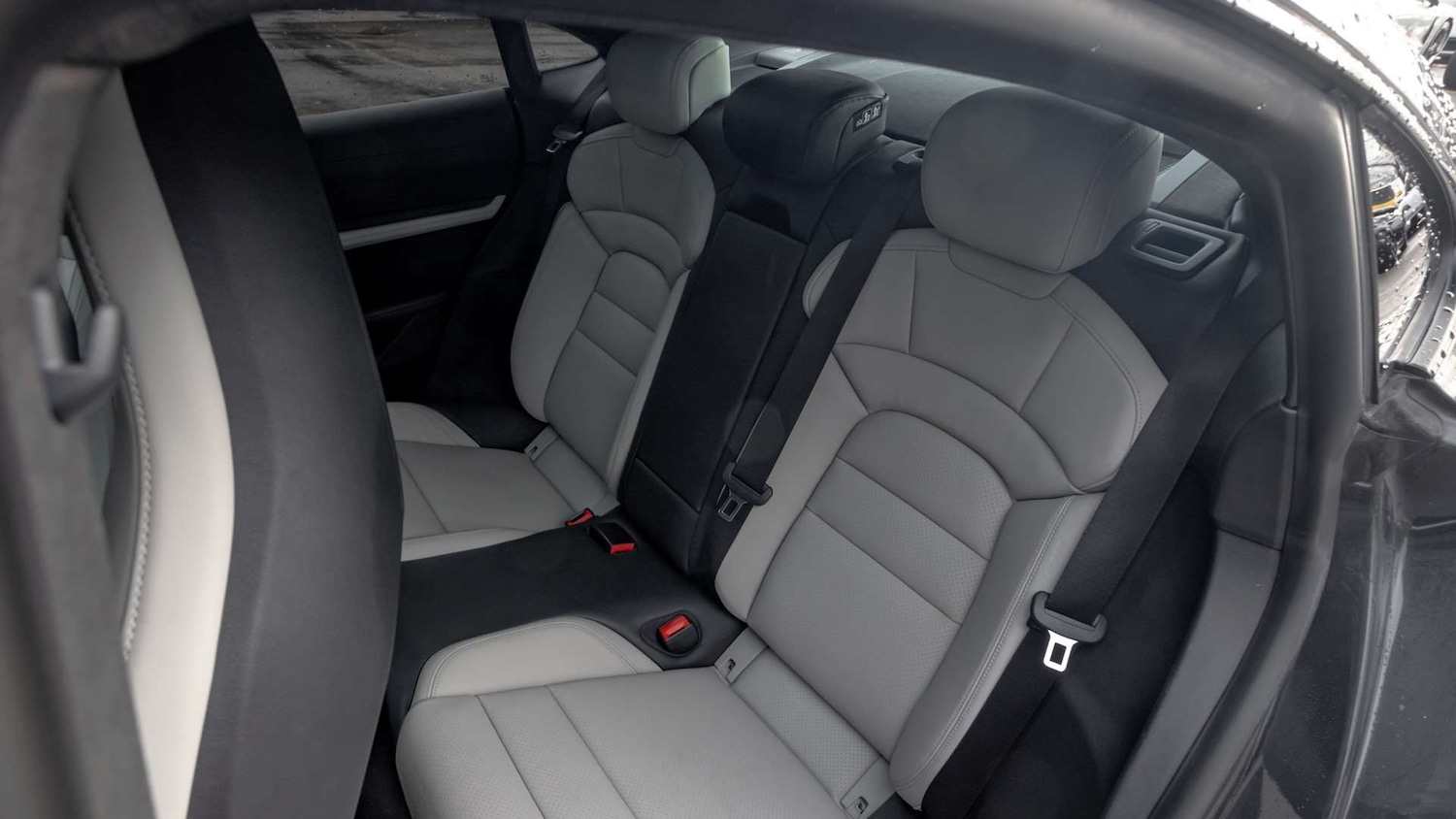 Used Porsche Taycan 2021 for sale - 76928942: Photo 14