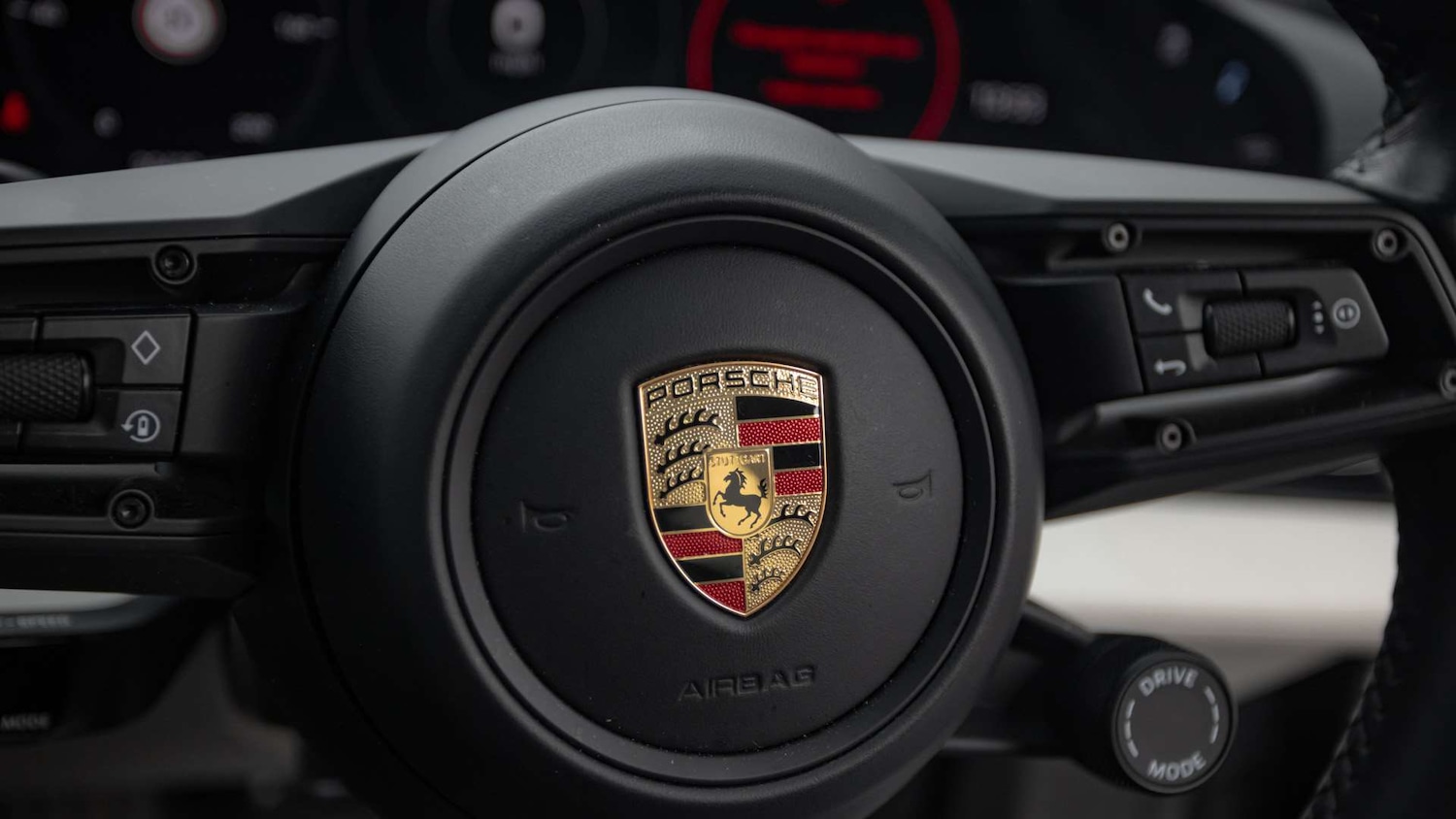 Used Porsche Taycan 2021 for sale - 76928942: Photo 26