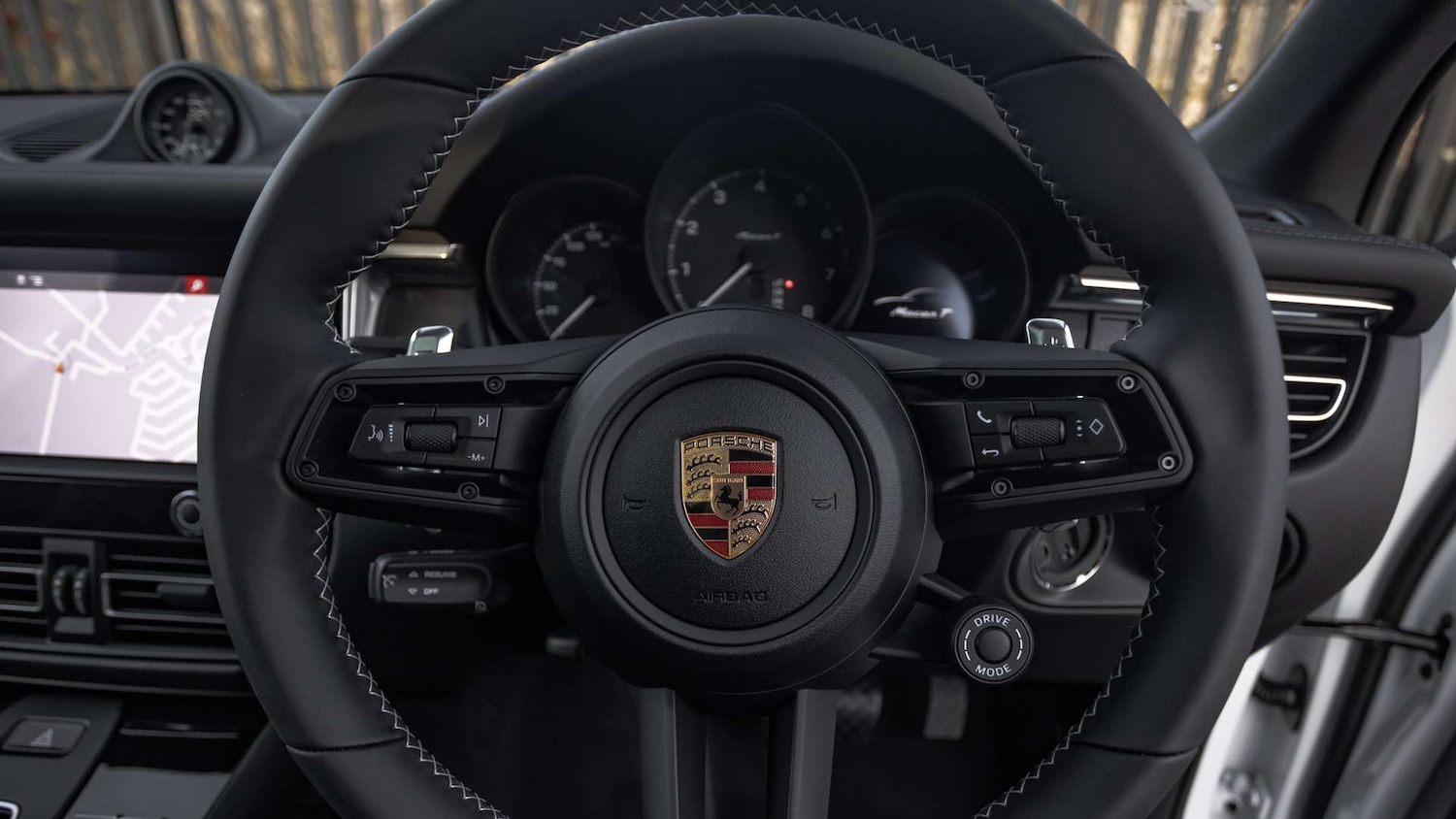 Used Porsche Macan 2025 for sale - 77147320: Photo 18