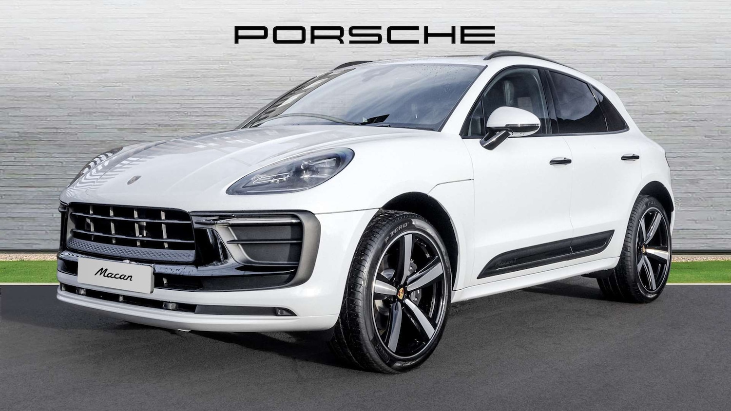 Used Porsche Macan 2025 for sale - 77147320: Photo 2