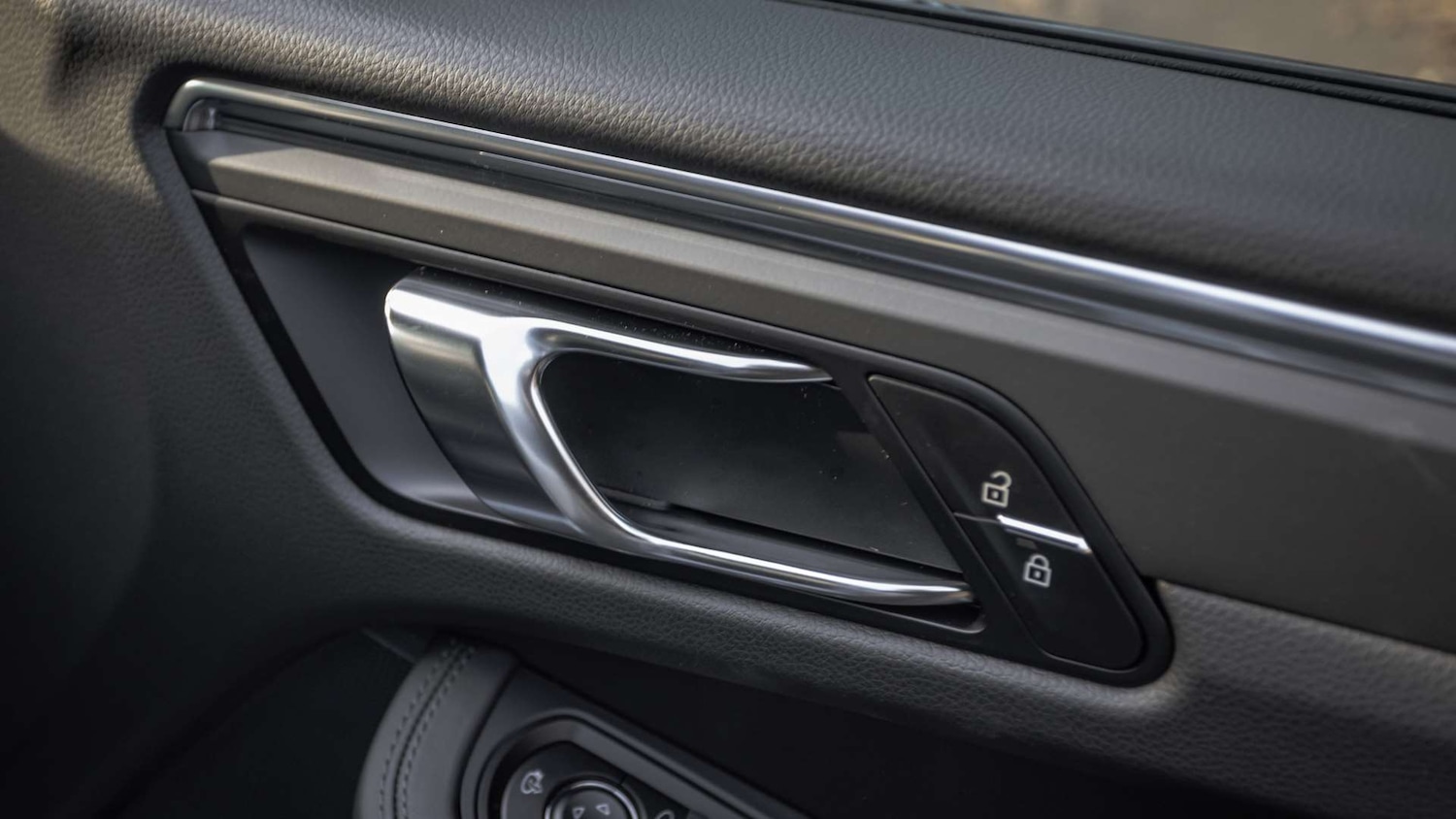 Used Porsche Macan 2025 for sale - 77147320: Photo 31