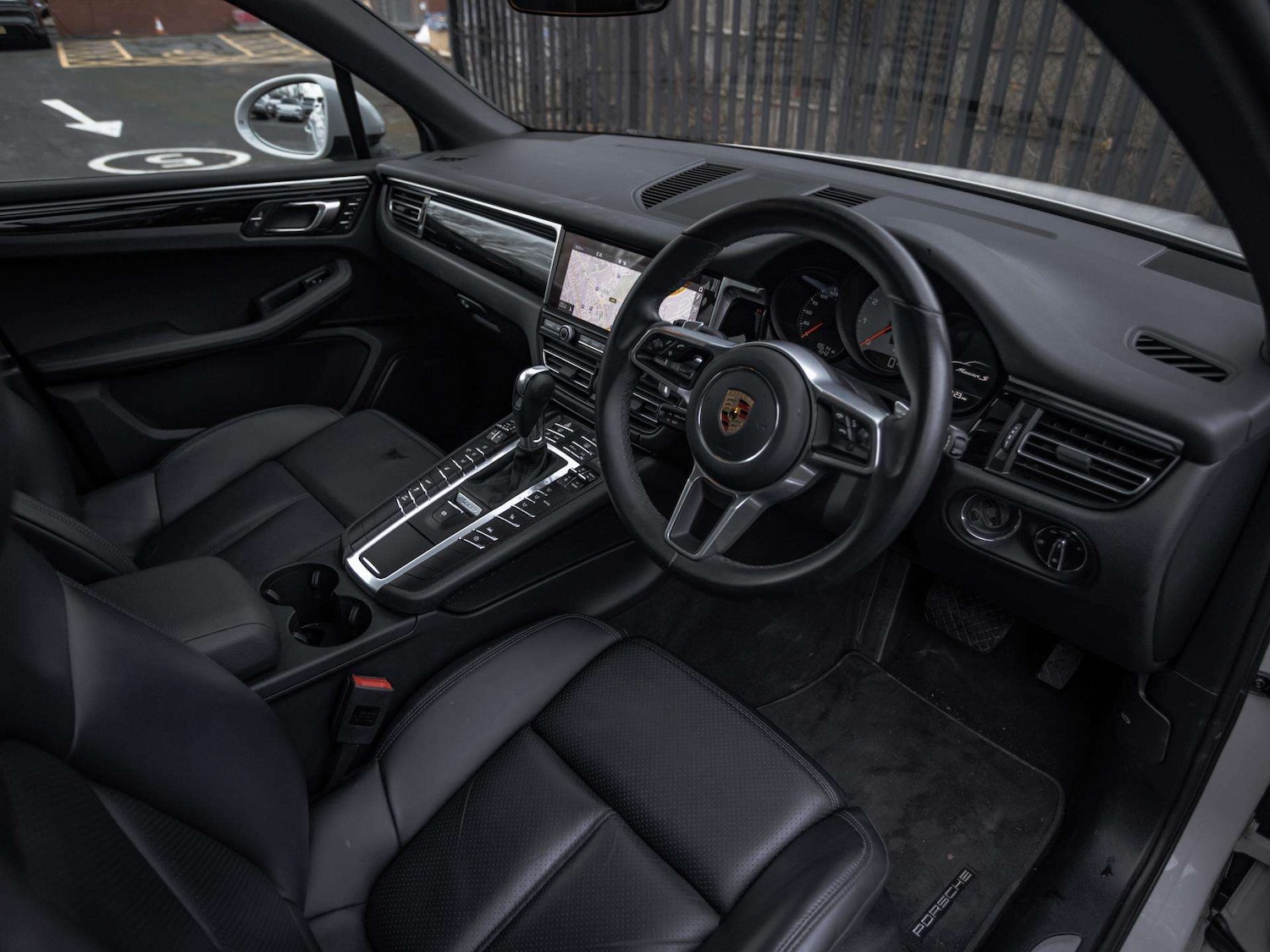 Used Porsche Macan 2021 for sale - 77044199: Photo 20