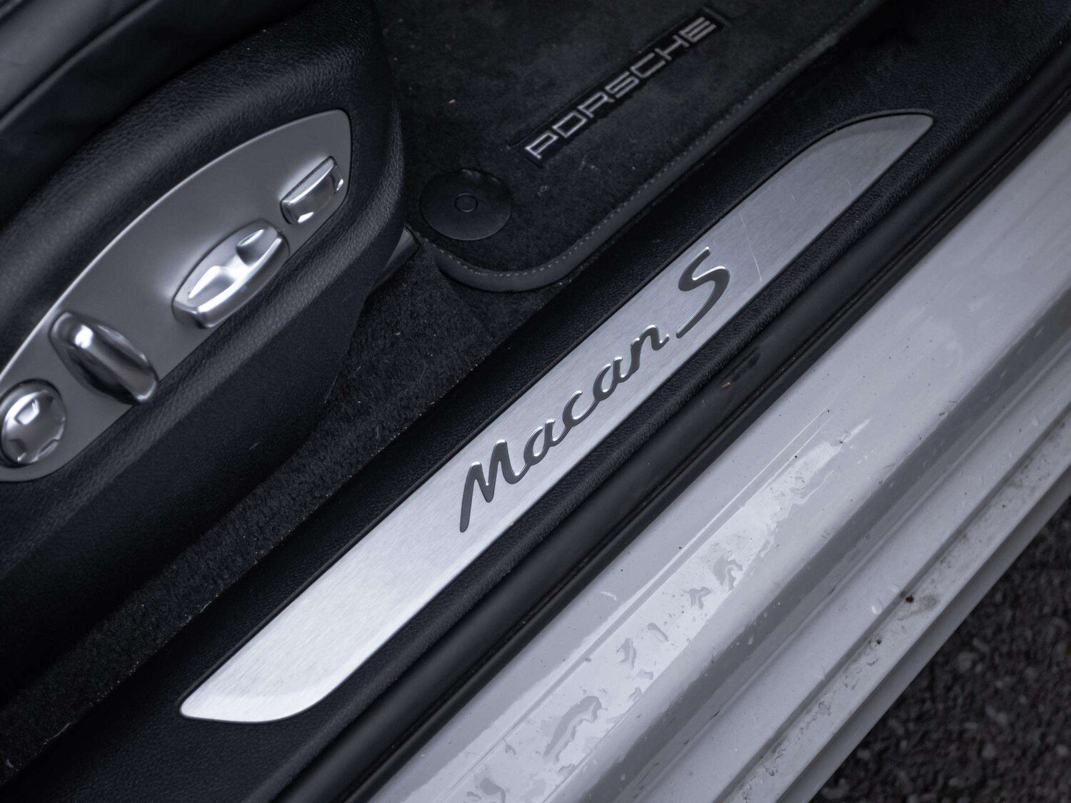 Used Porsche Macan 2021 for sale - 77044199: Photo 29