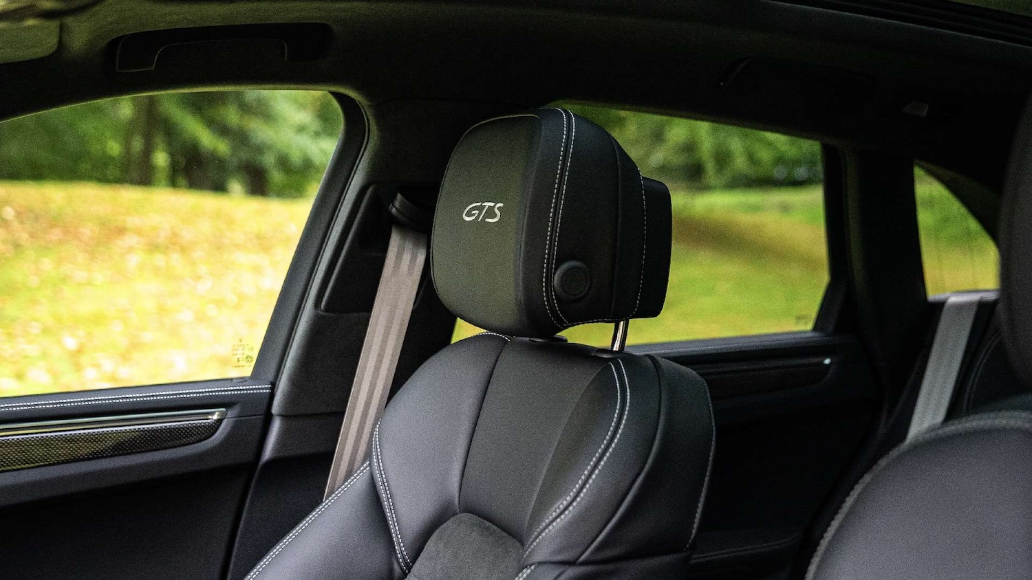 Used Porsche Macan 2025 for sale - 76156039: Photo 32