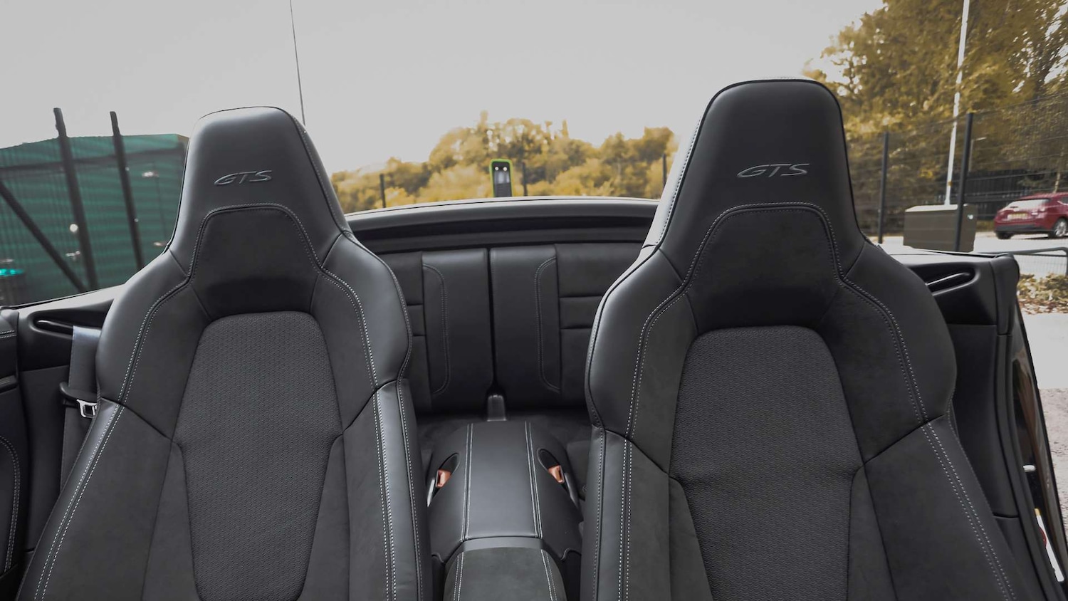 Used Porsche 911 2025 for sale - 77577280: Photo 15