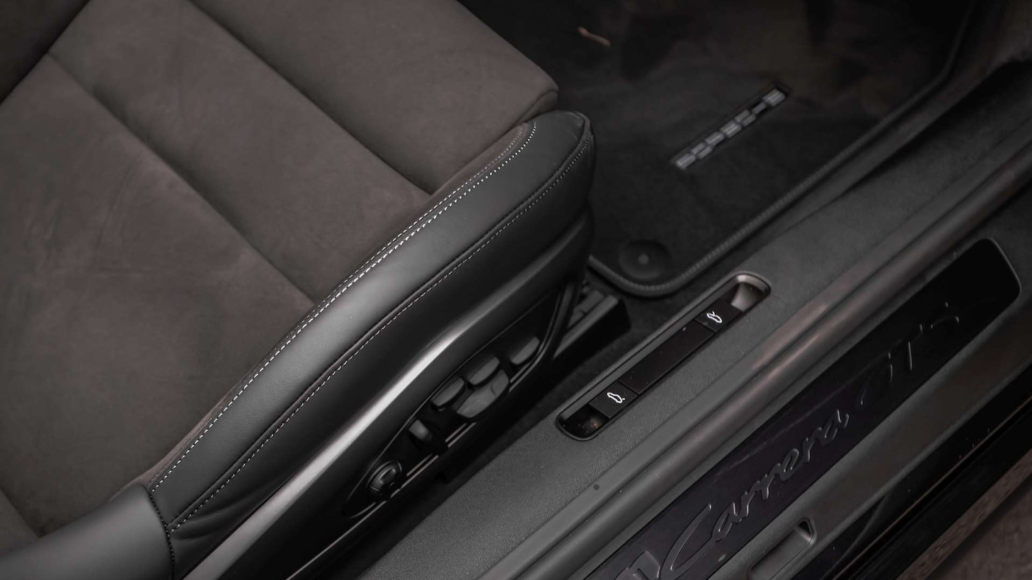 Used Porsche 911 2025 for sale - 77577280: Photo 17